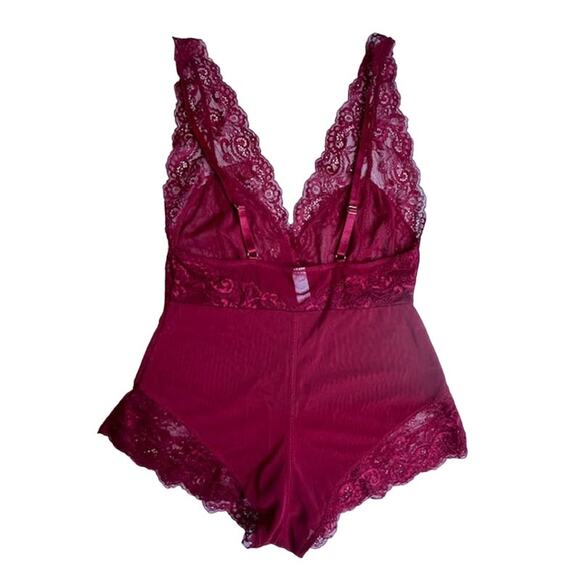 Marilyn Monroe New Show Me Off Negligee Stretchy Bodysuit Maroon Size Small - Picture 7 of 16